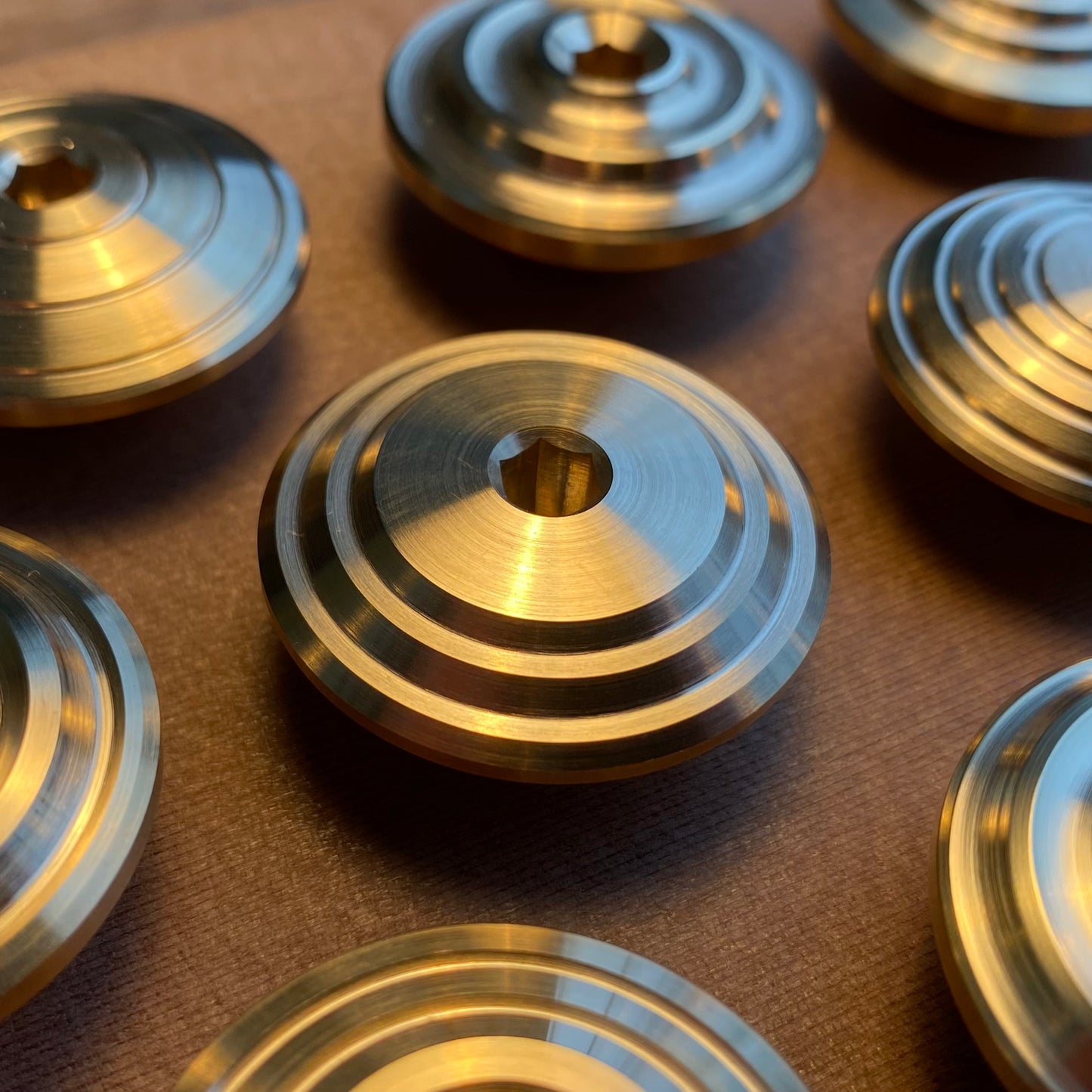 Bolt-less Brass Top Cap