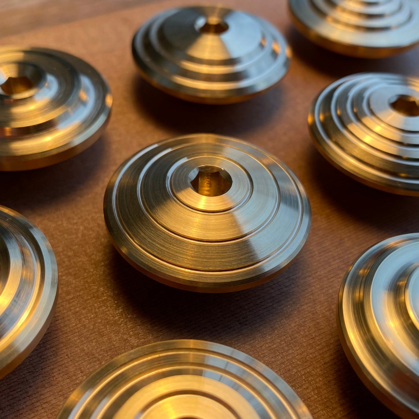 Bolt-less Brass Top Cap